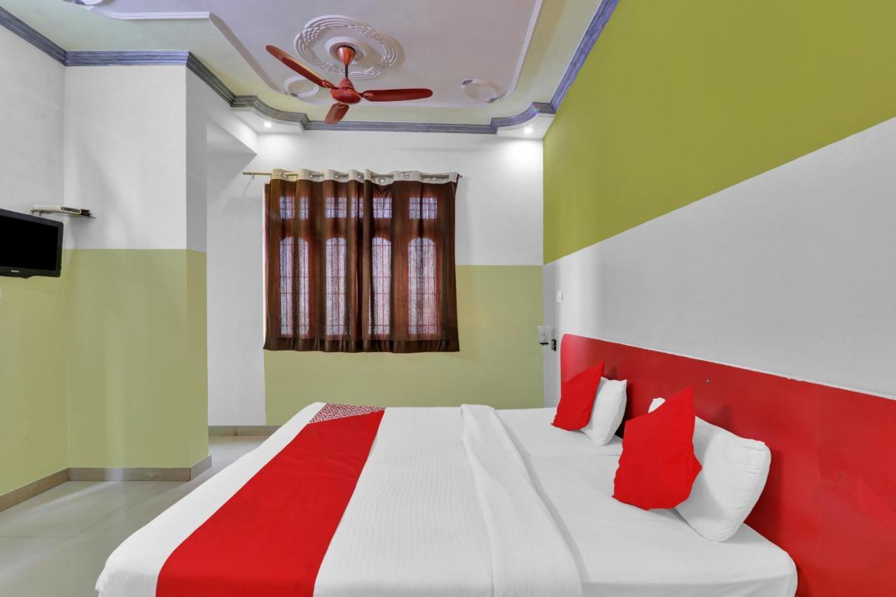 Oyo 82407 K Shree Guest House Varanasi Eksteriør billede
